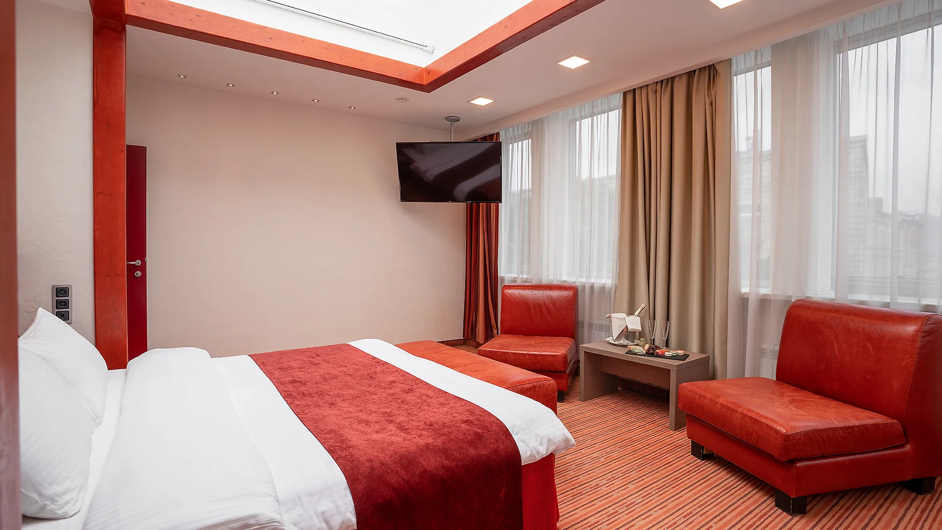 סנט פטרסבורג Red Stars Hotel  סנט פטרסבורג